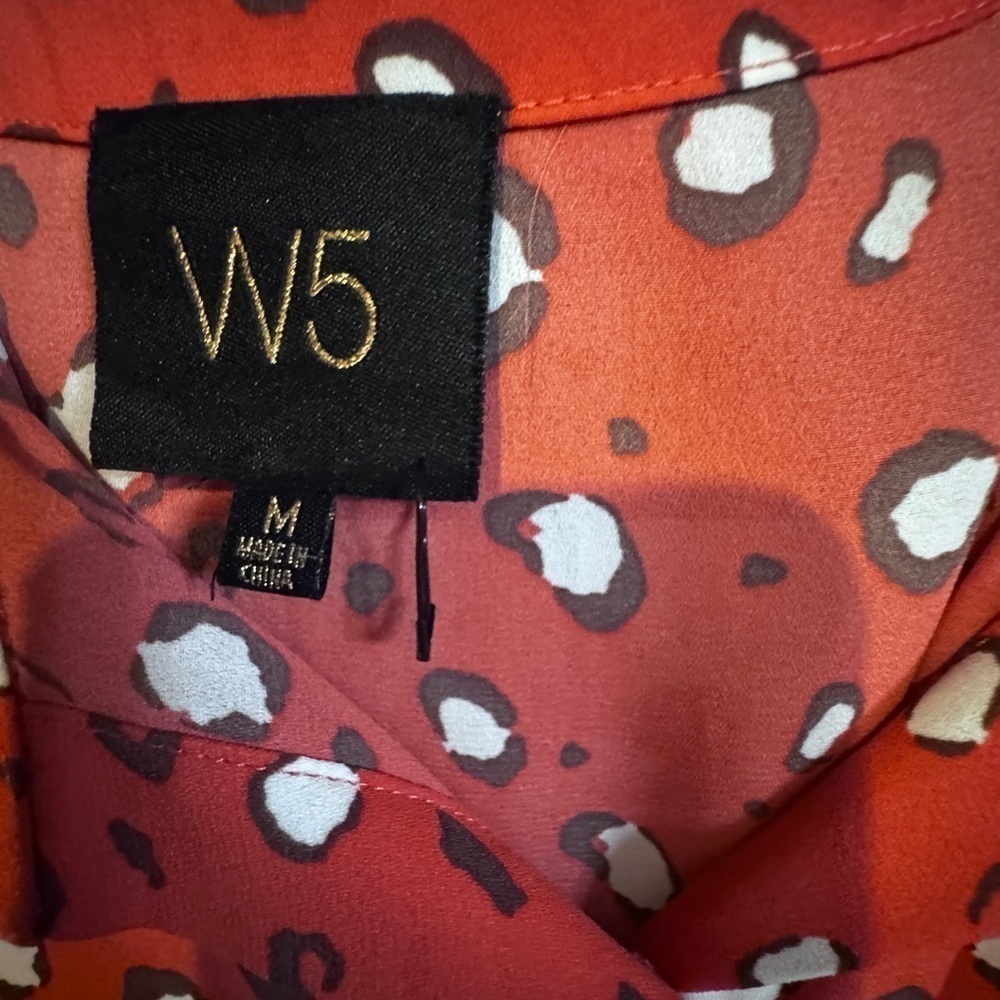 W5 Anthropologie Coral Orange White Leopard Cheetah Print Button Down Size M - Picture 2 of 8